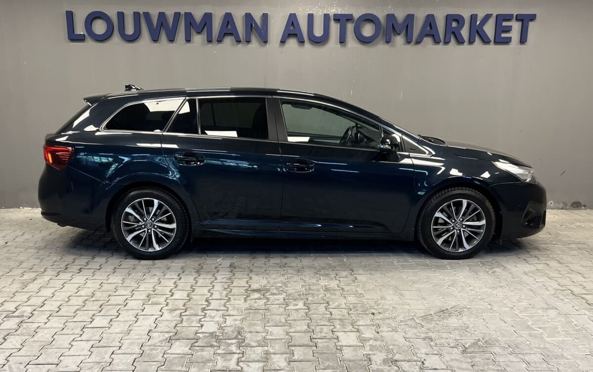 2016 Toyota AVENSIS - 16