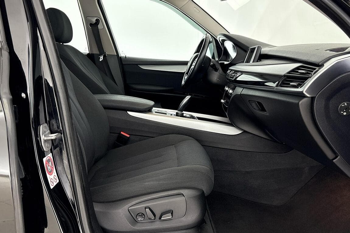 2017 BMW X5 - 16