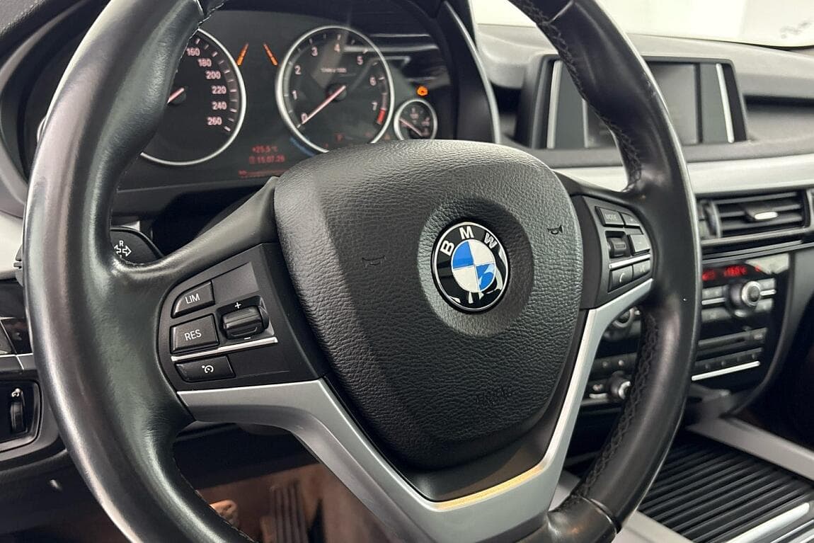 2017 BMW X5 - 18