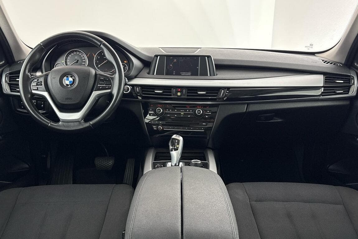 2017 BMW X5 - 8