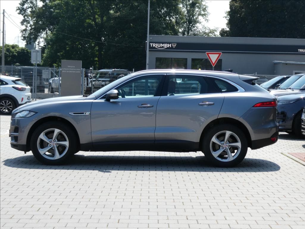 2019 Jaguar F-PACE - 2