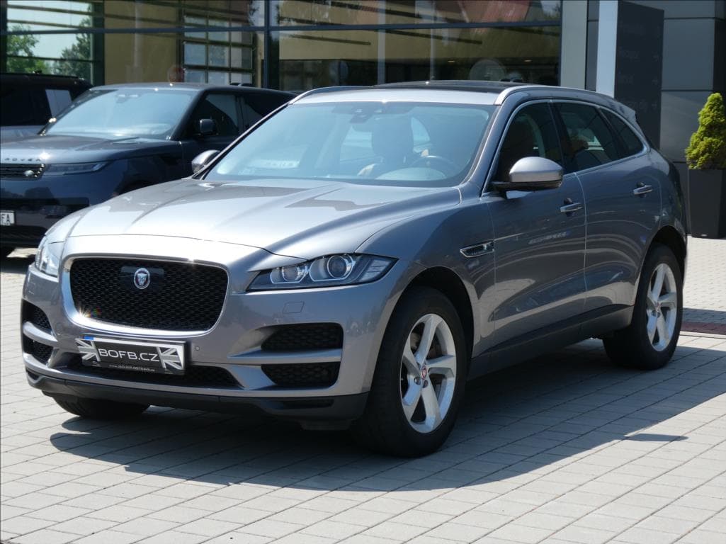 2019 Jaguar F-PACE - 3