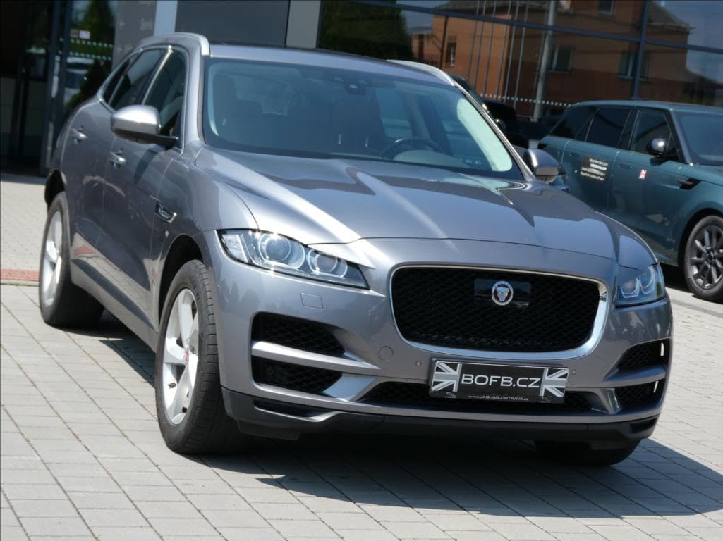 2019 Jaguar F-PACE - 5