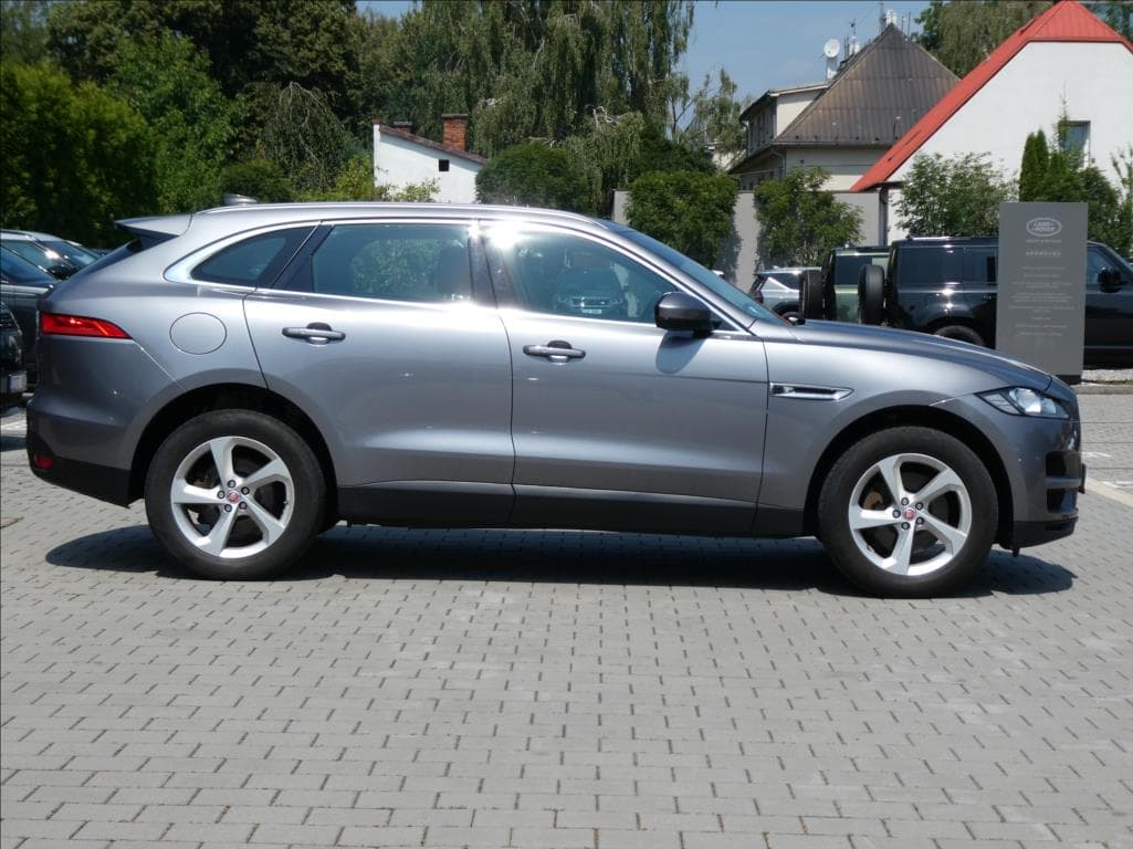 2019 Jaguar F-PACE - 6