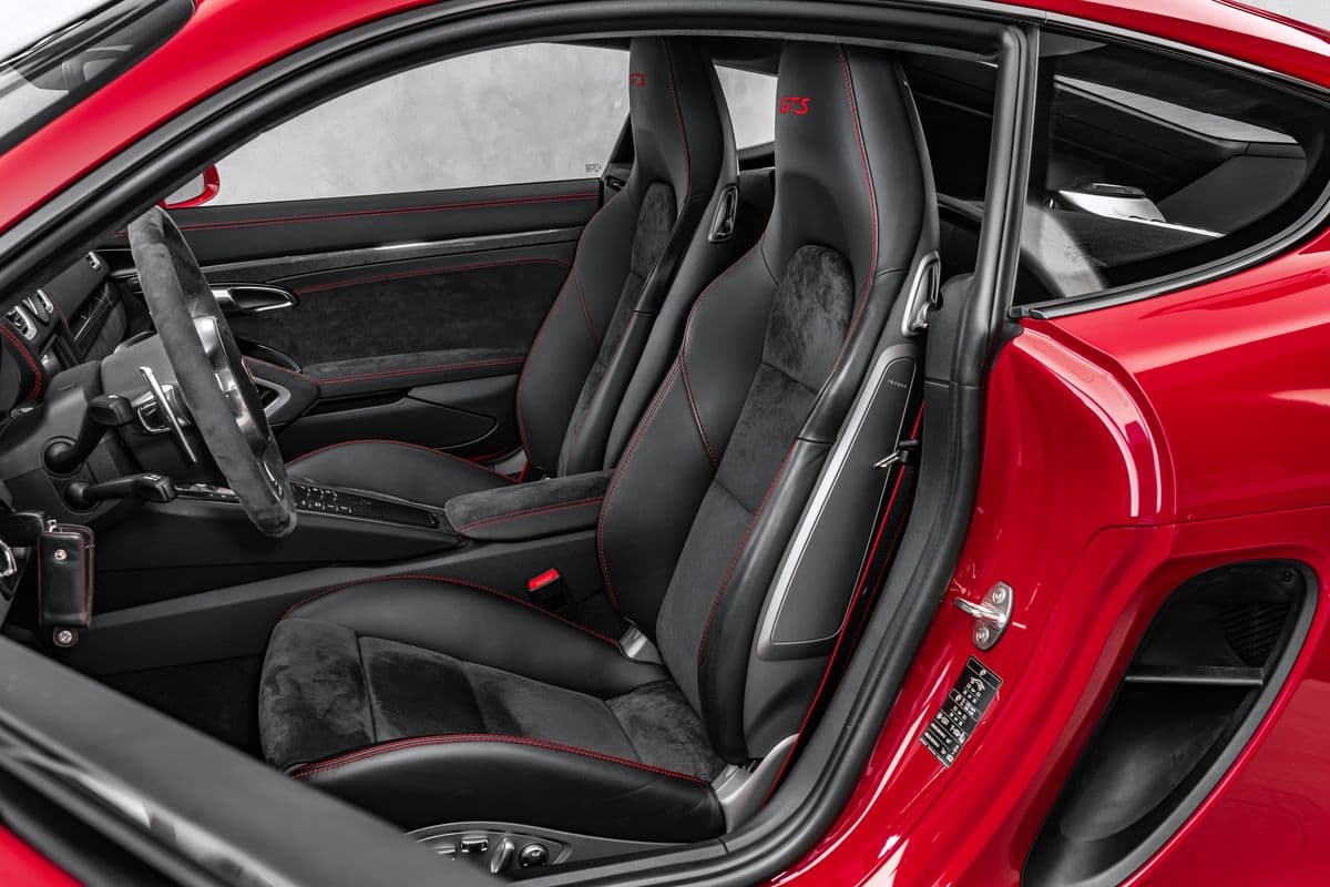 2016 Porsche CAYMAN - 15