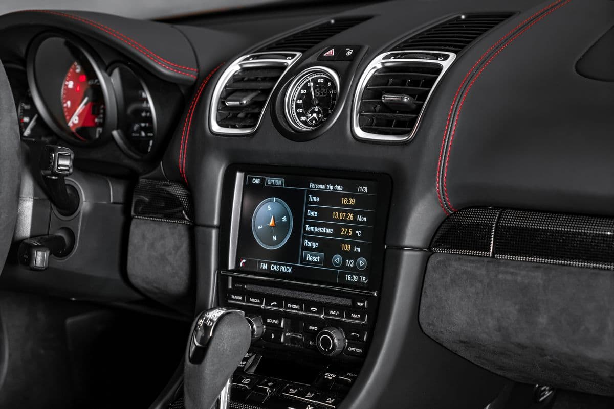 2016 Porsche CAYMAN - 17