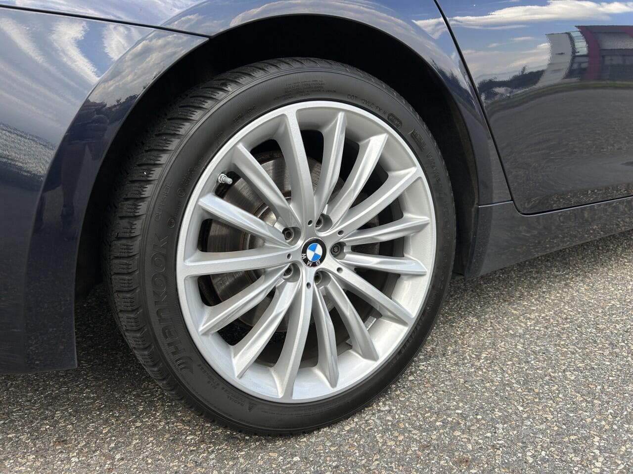 2017 BMW 5-SERIES - 9