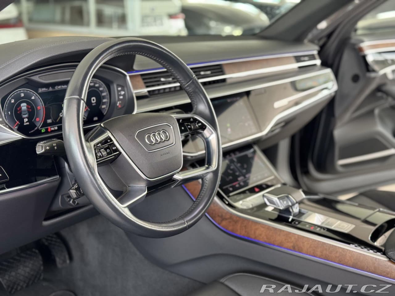 Audi A8 - 12