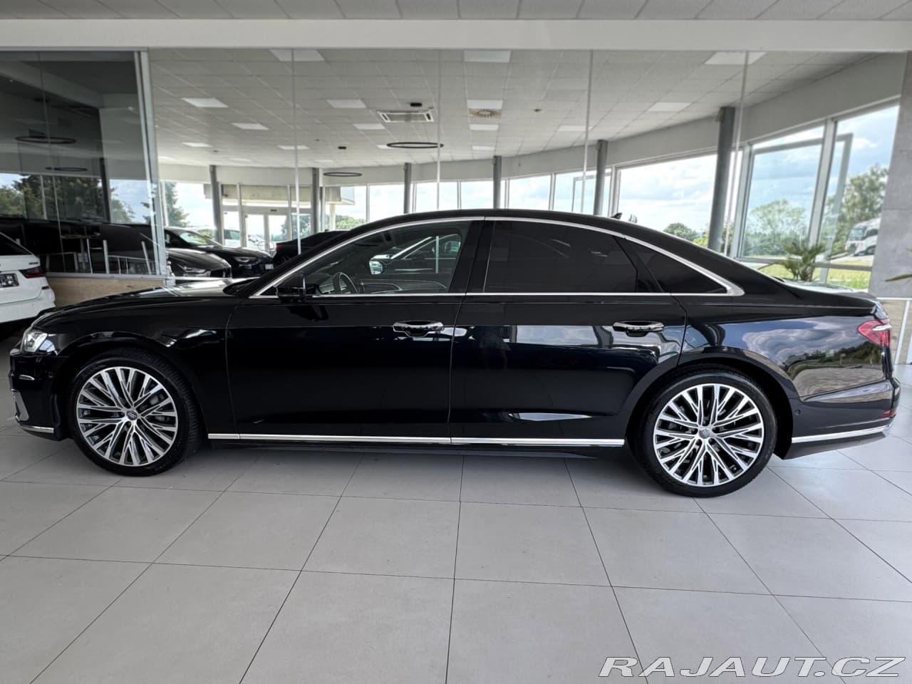 Audi A8 - 8