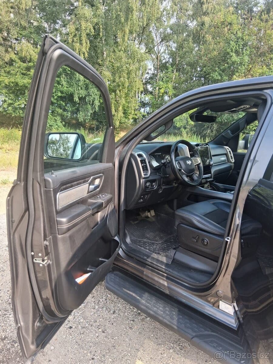 Dodge RAM - 7