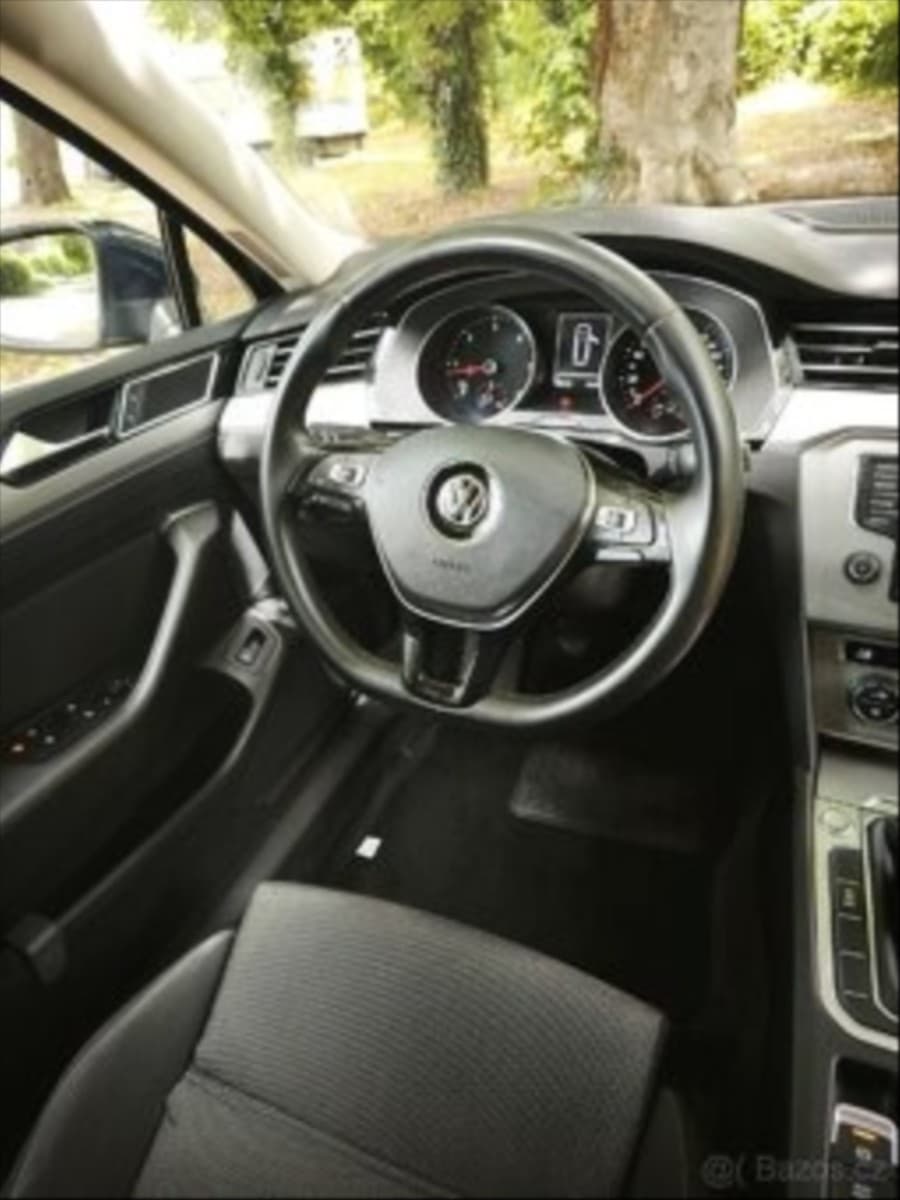 Volkswagen PASSAT - 11