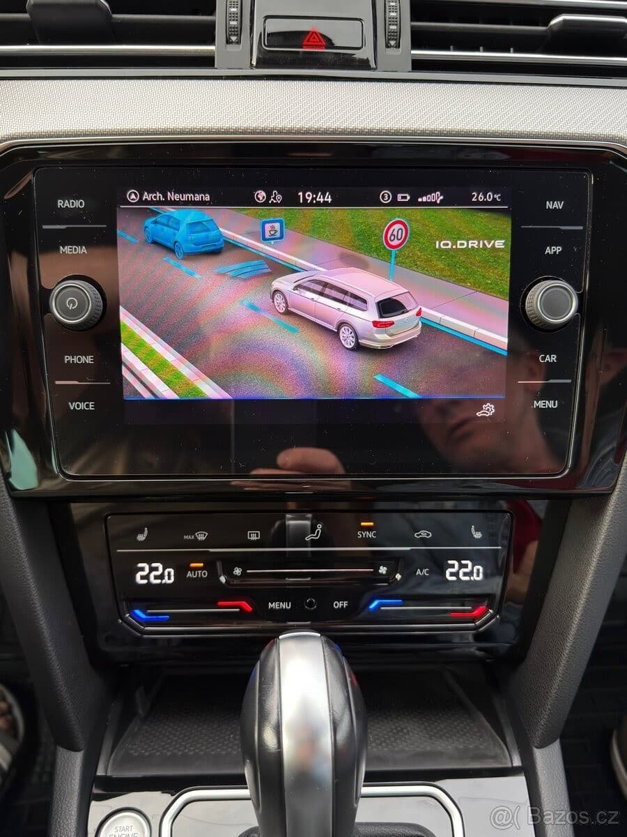 2023 Volkswagen PASSAT - 12