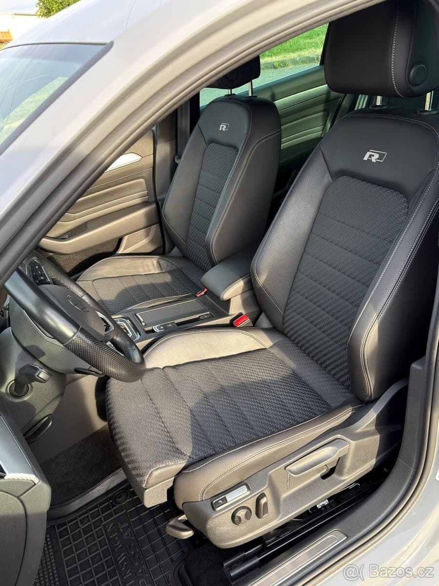 2023 Volkswagen PASSAT - 15