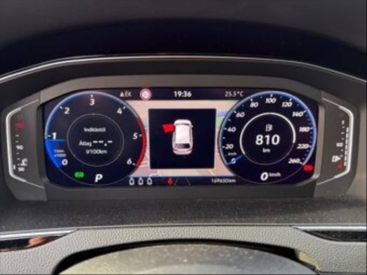 2023 Volkswagen PASSAT - 3