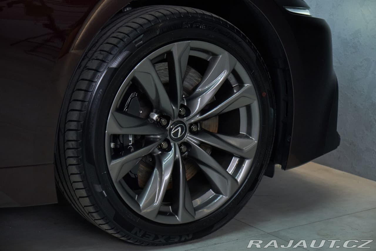2019 Lexus LS - 10
