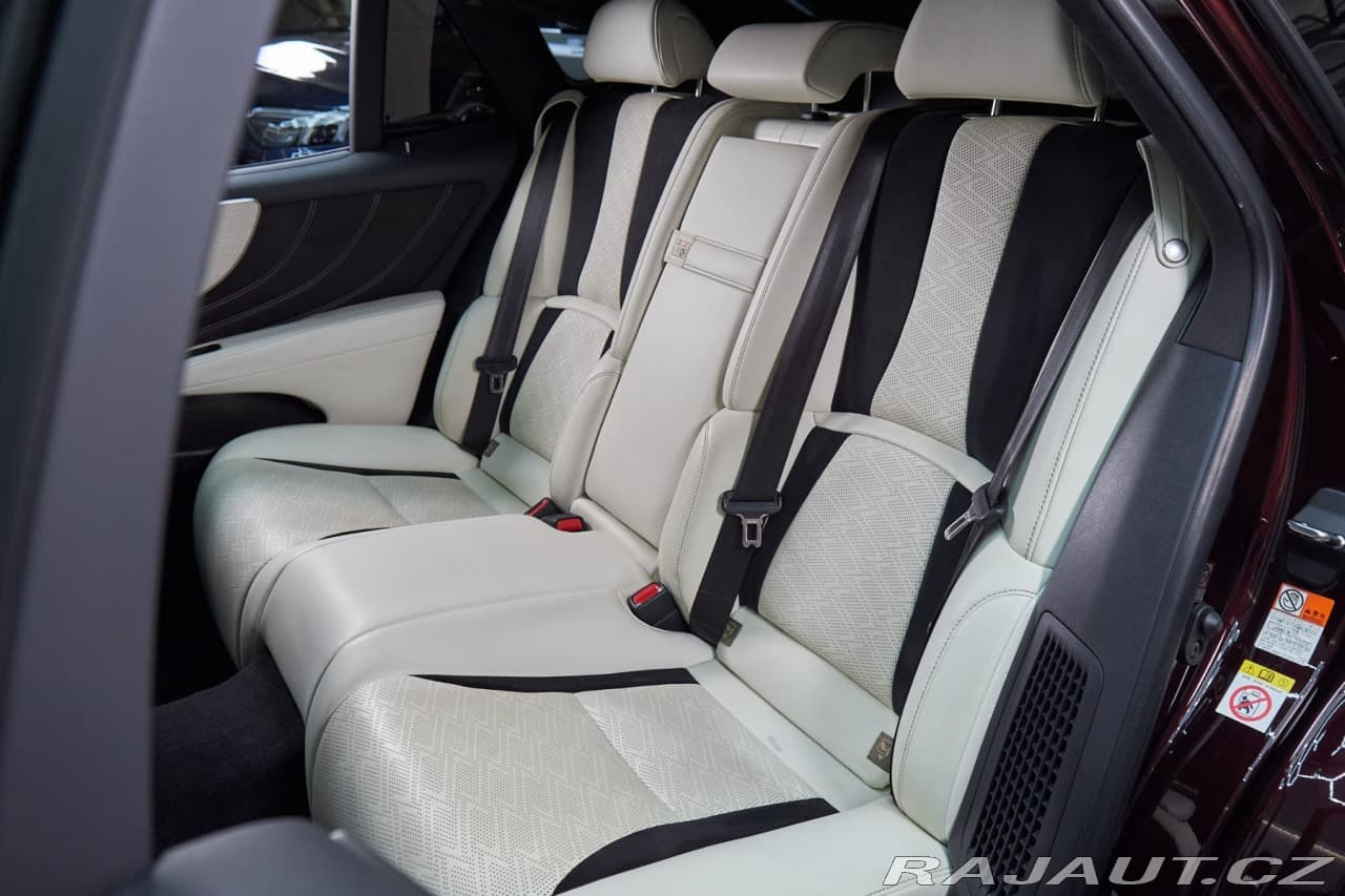 2019 Lexus LS - 14