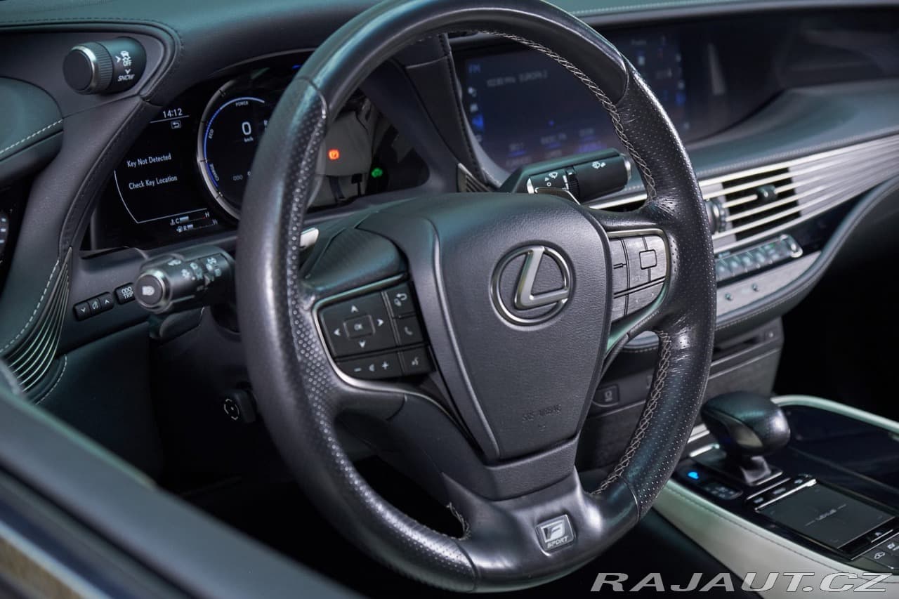 2019 Lexus LS - 20