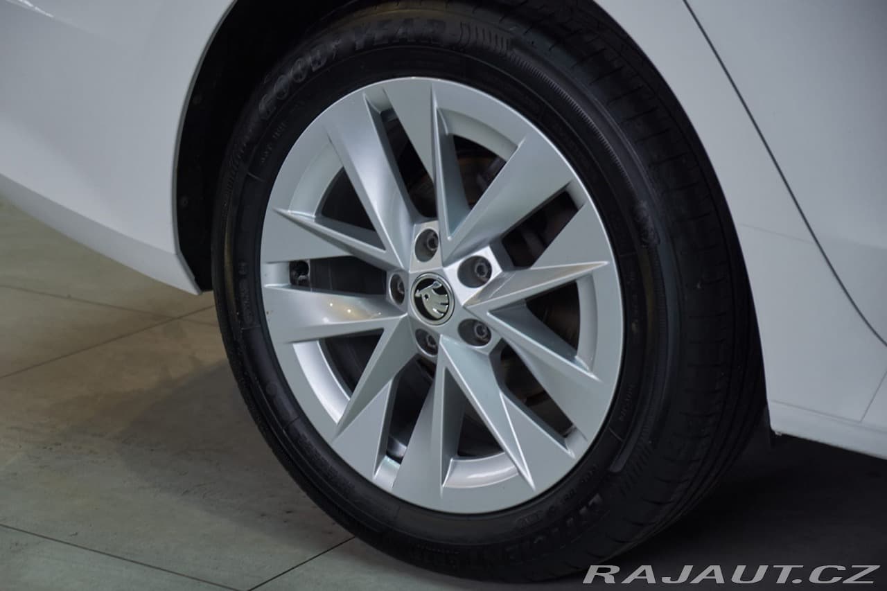 2021 Škoda OCTAVIA - 10