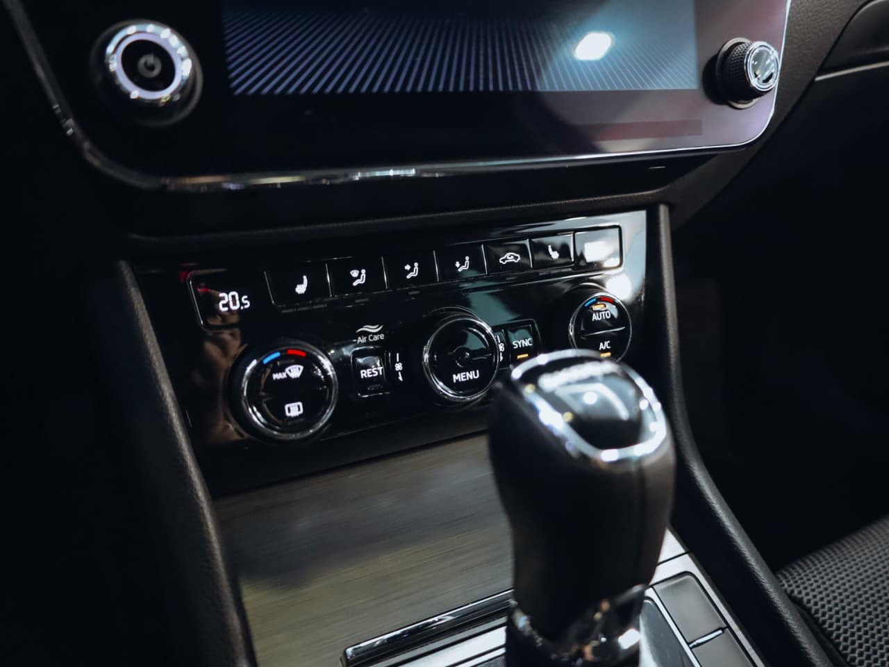 2023 Škoda SUPERB - 11