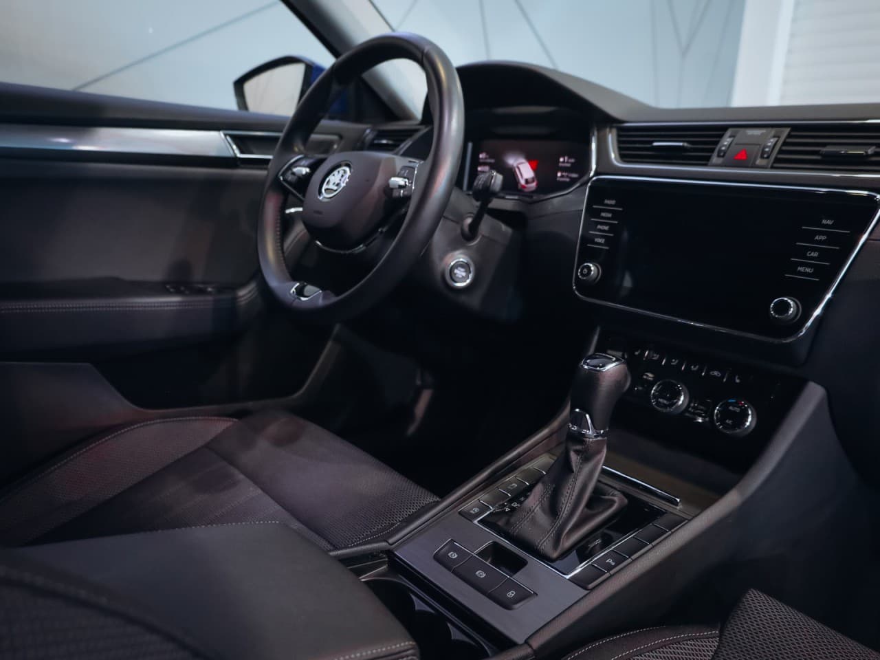 2023 Škoda SUPERB - 17
