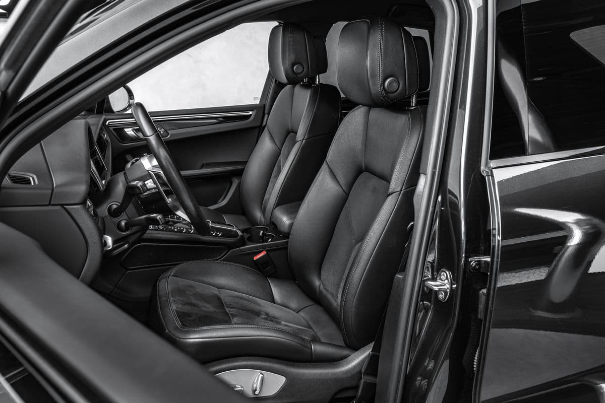 2021 Porsche MACAN - 14