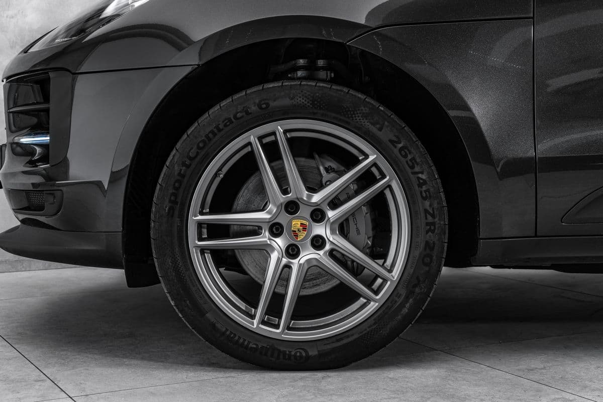 2021 Porsche MACAN - 2