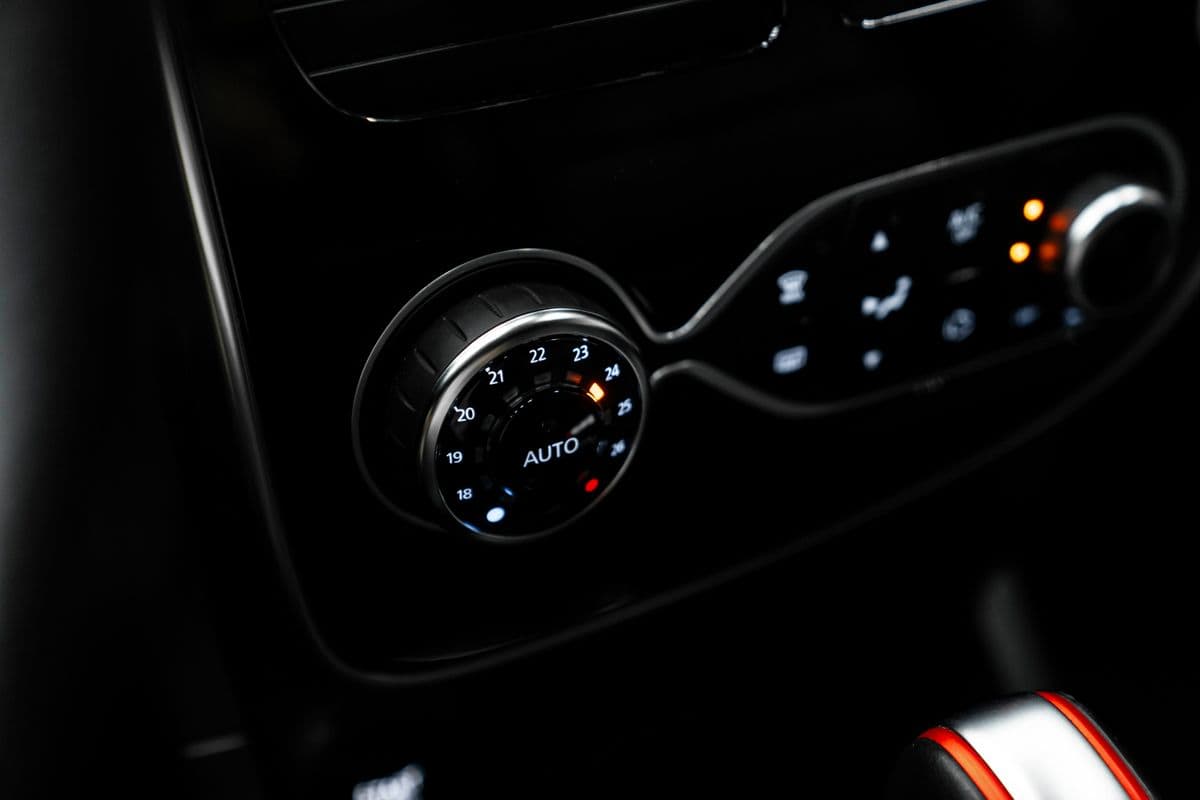 2016 Renault CLIO - 12
