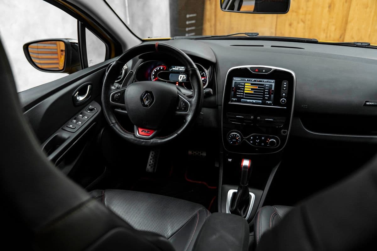 2016 Renault CLIO - 8
