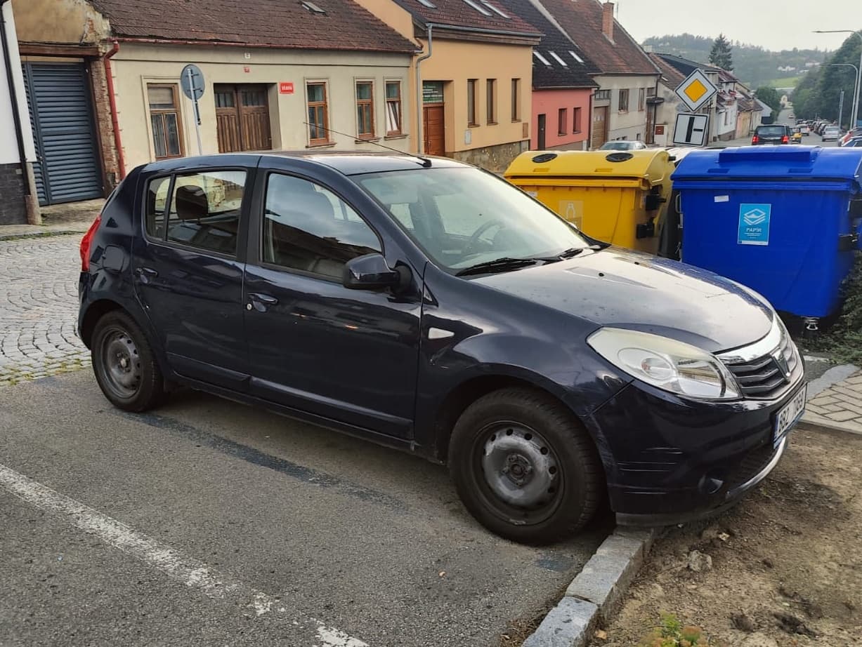 2012 Dacia SANDERO - 11