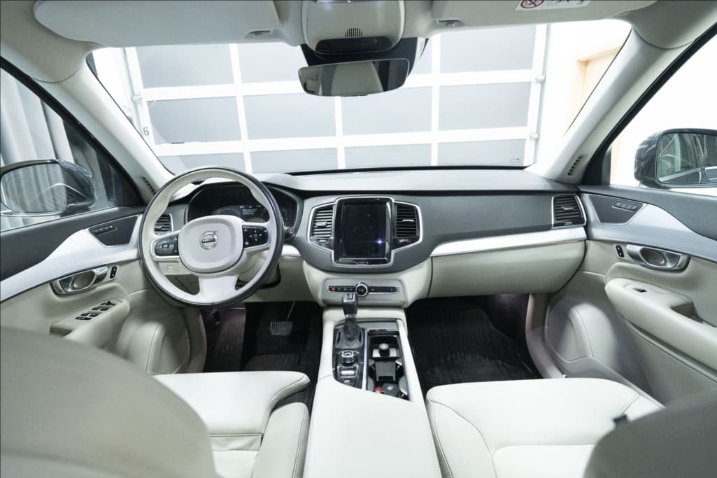 2016 Volvo XC90 - 13
