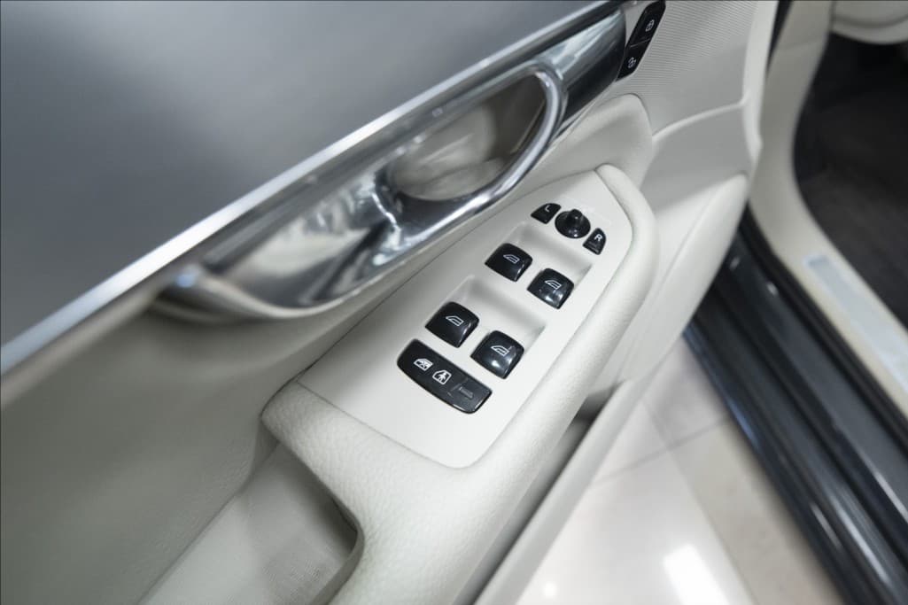 2016 Volvo XC90 - 18