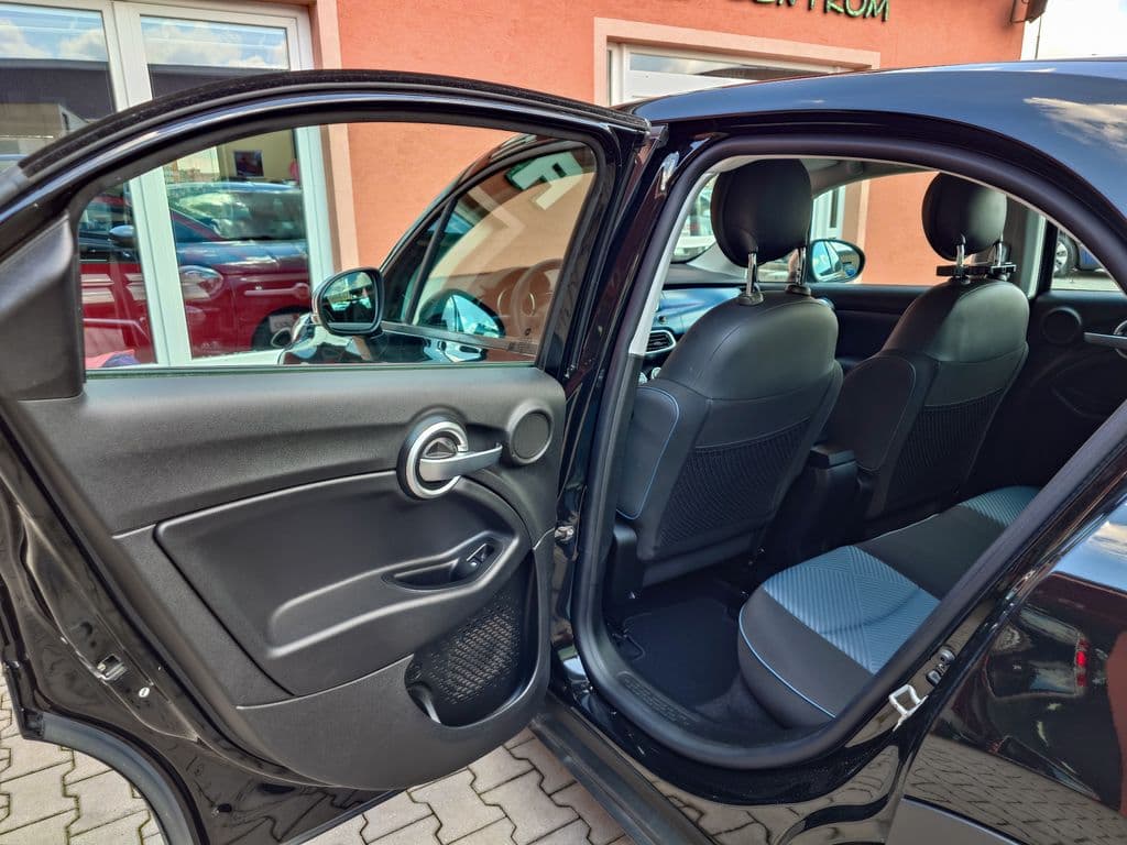 2018 Fiat 500X - 16
