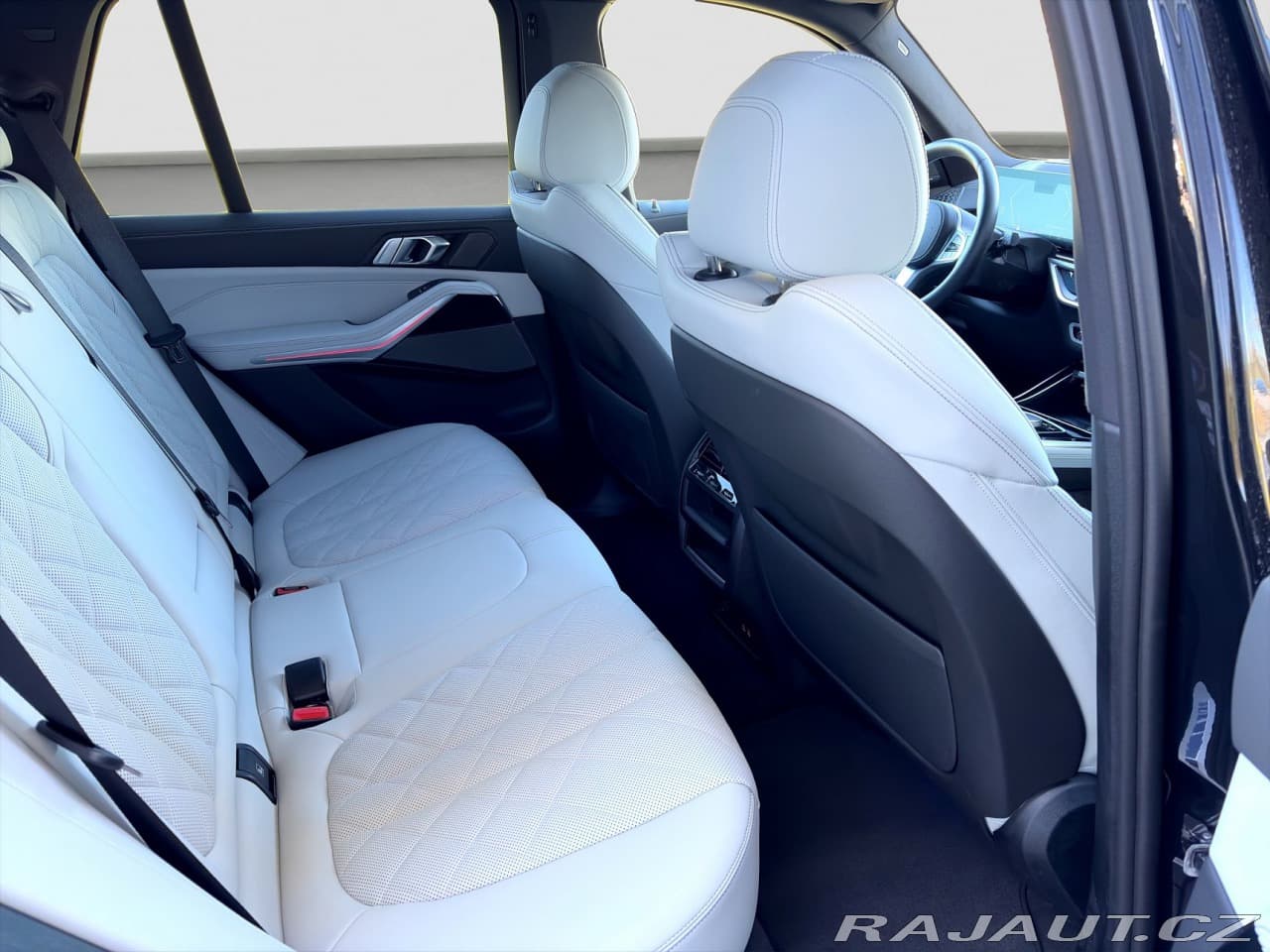 2025 BMW X5 - 12