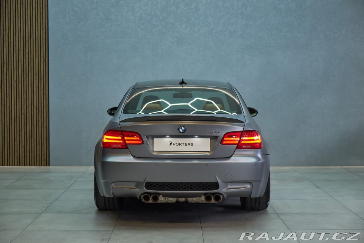 2010 BMW M3 - 14