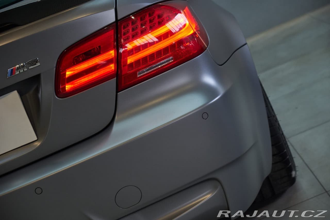 2010 BMW M3 - 15