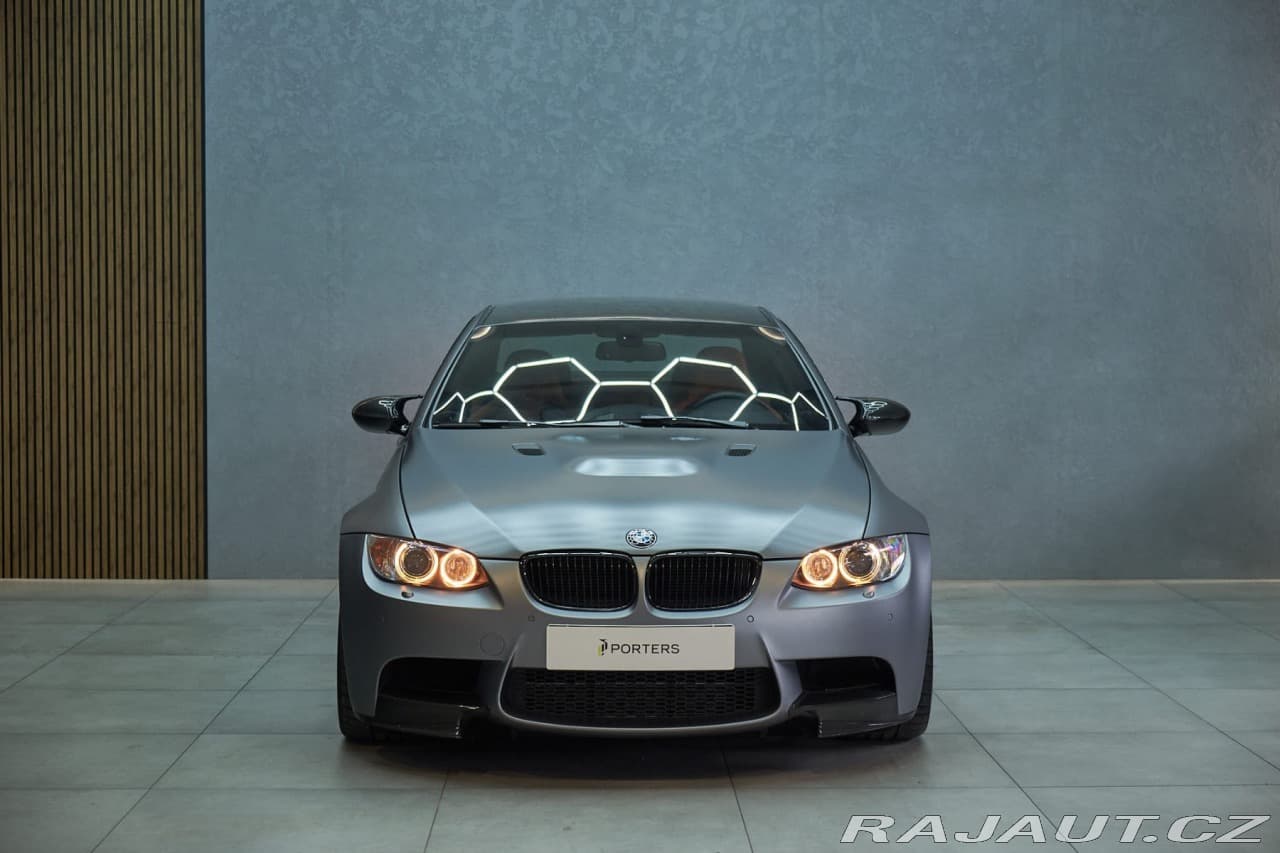 2010 BMW M3 - 8