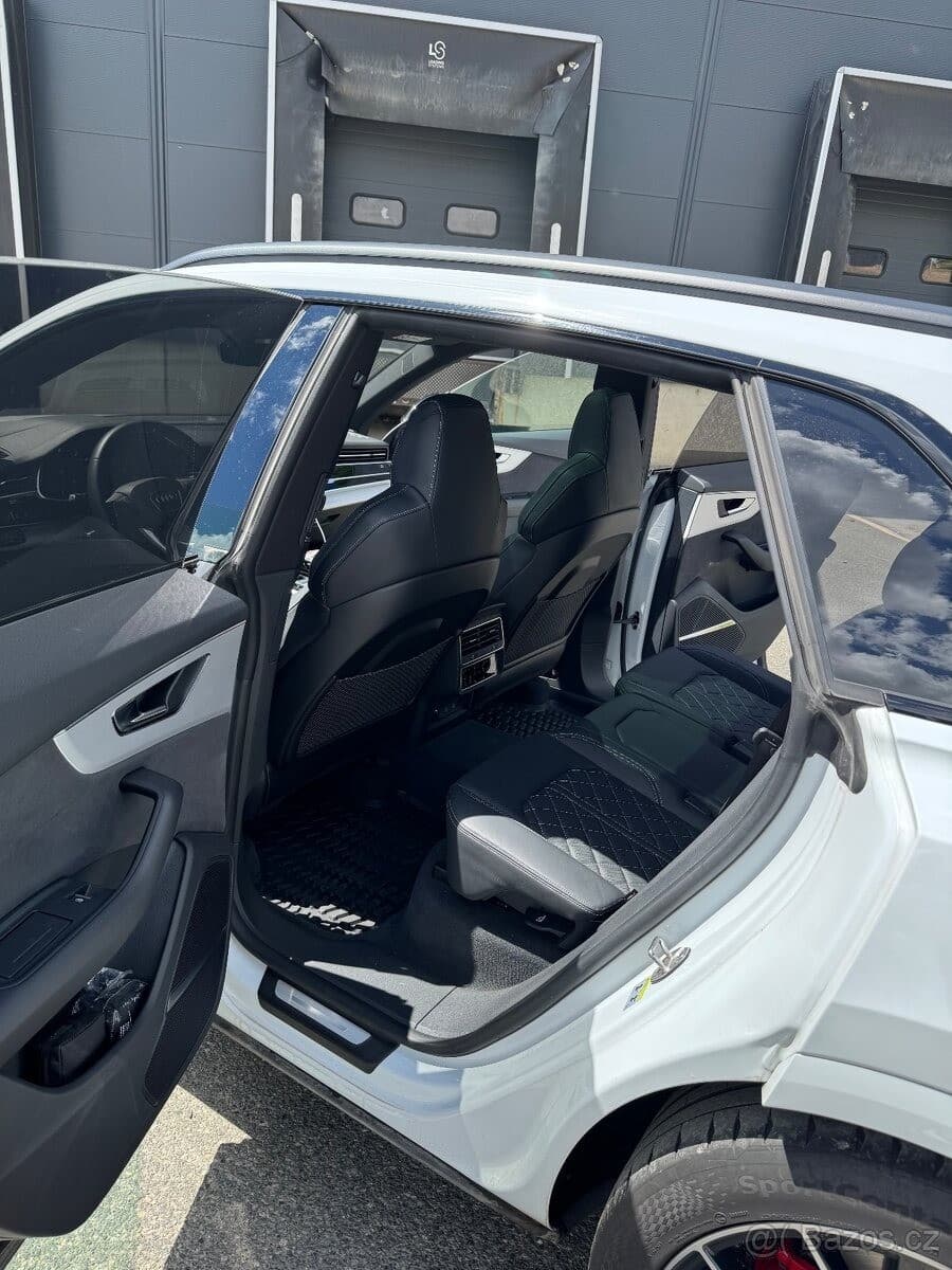 2023 Audi Q8 - 11
