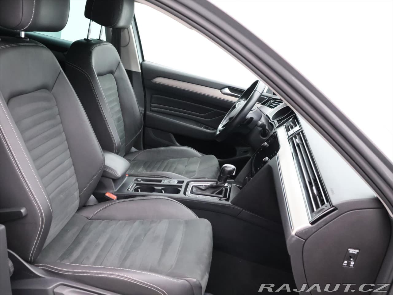 2021 Volkswagen PASSAT - 13