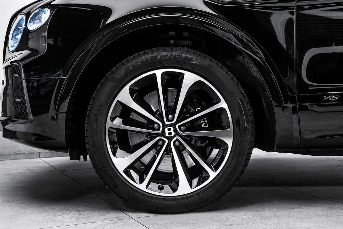 2021 Bentley BENTAYGA - 2