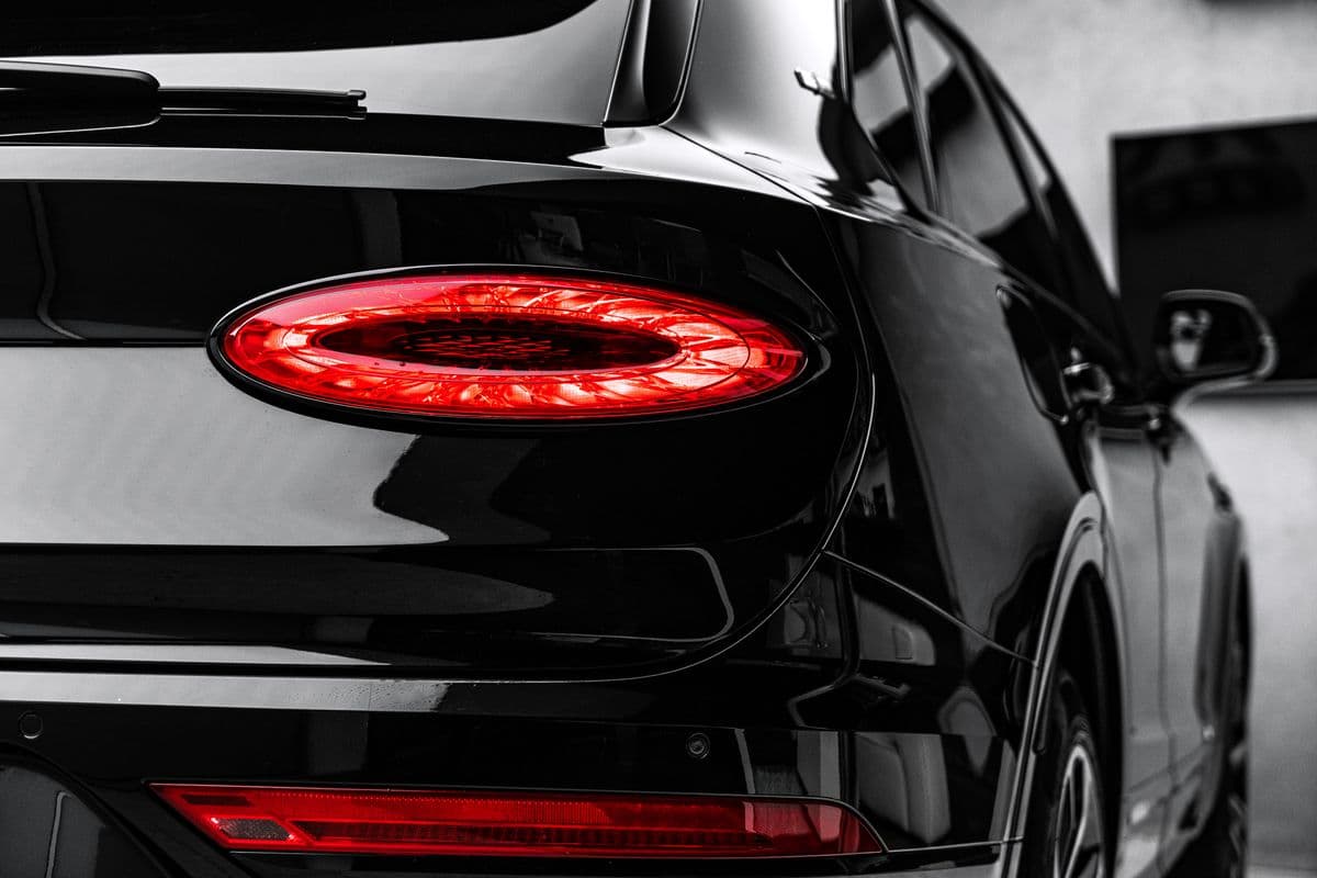 2021 Bentley BENTAYGA - 9