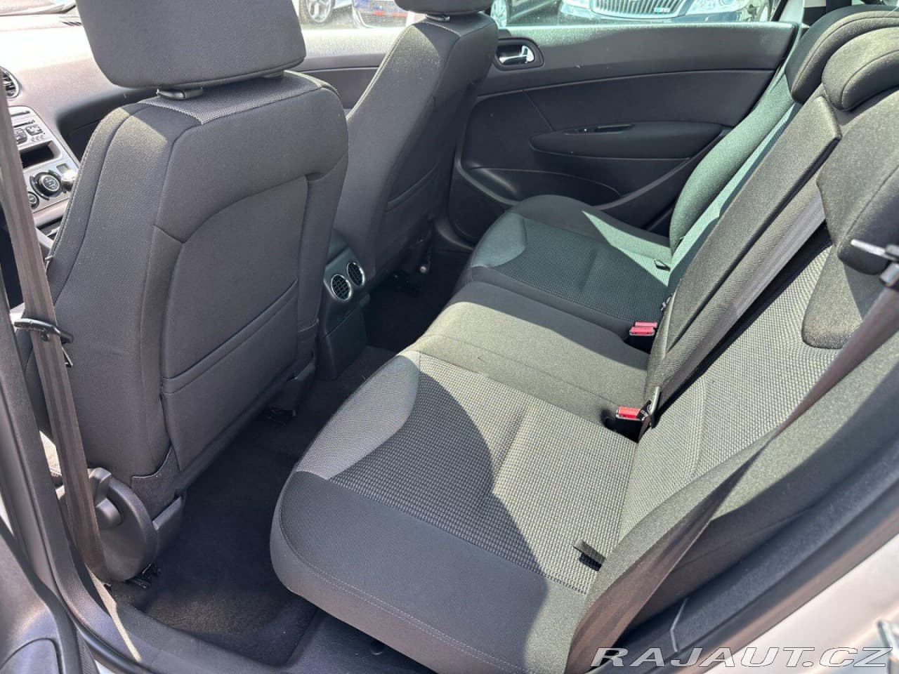 2013 Peugeot 308 - 11