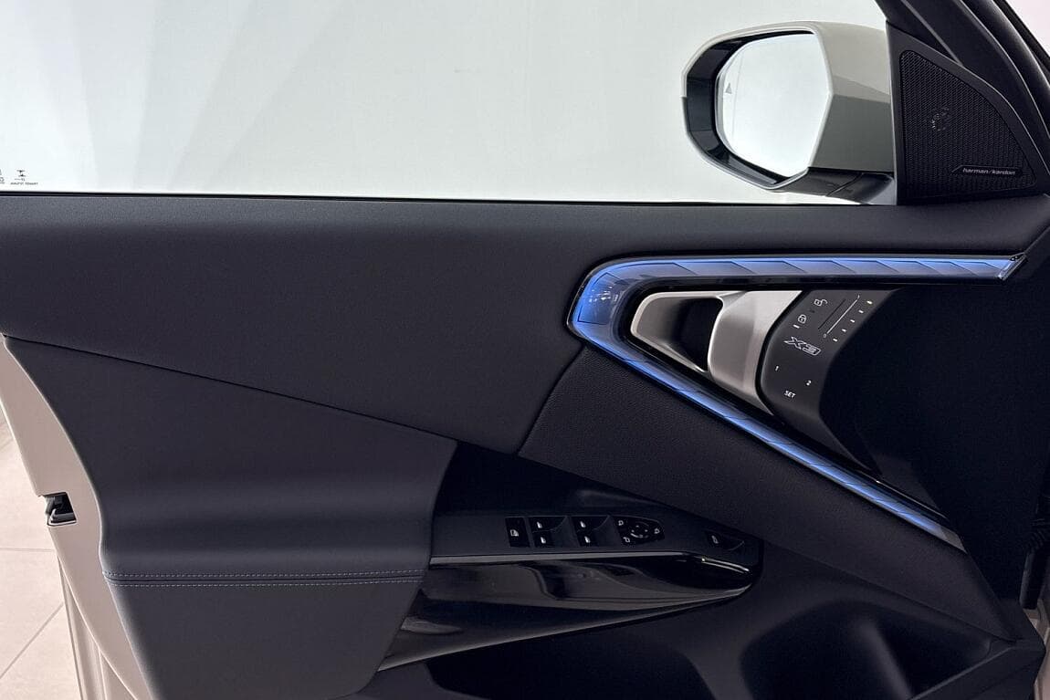 2026 BMW X3 - 15