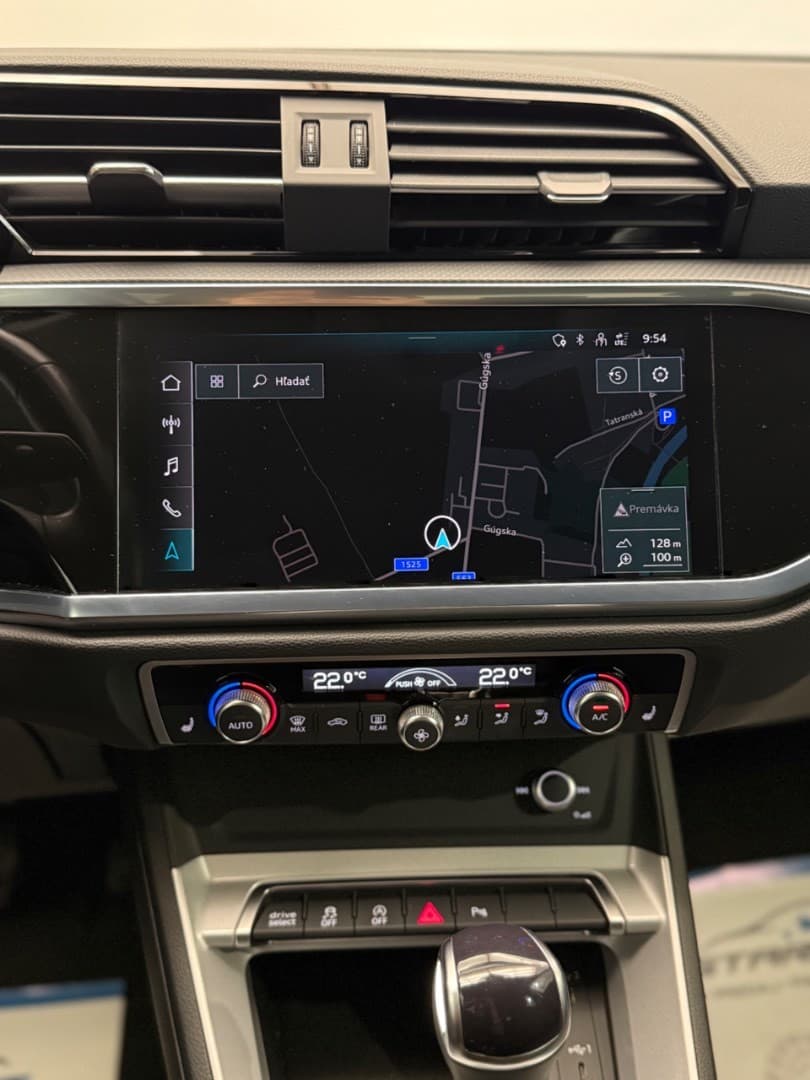 2022 Audi Q3 - 17