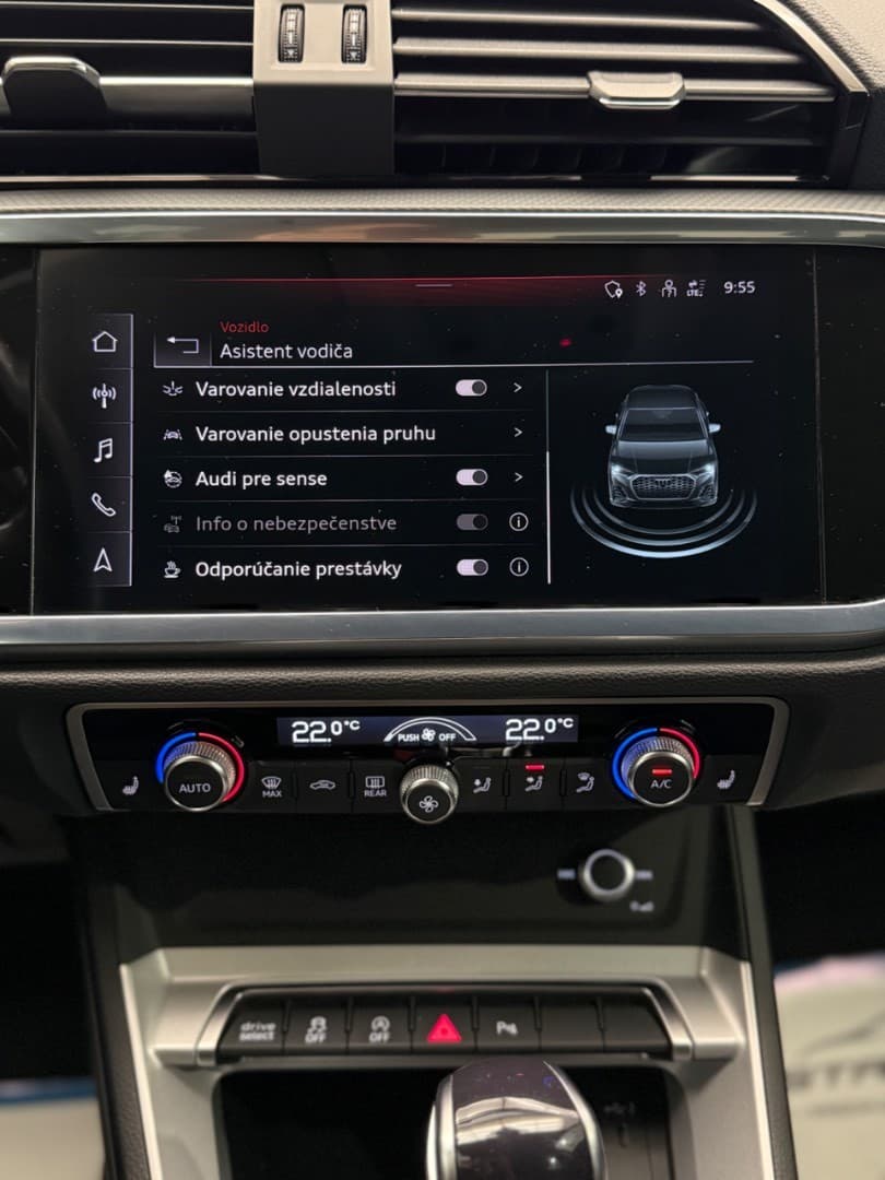 2022 Audi Q3 - 19