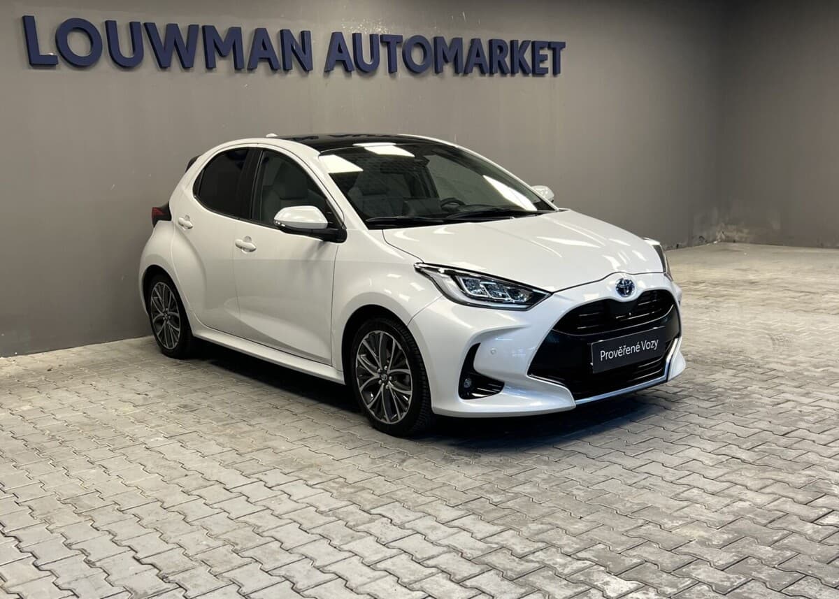 2023 Toyota YARIS - 16