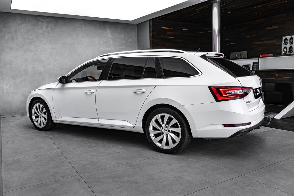 2018 Škoda SUPERB - 7