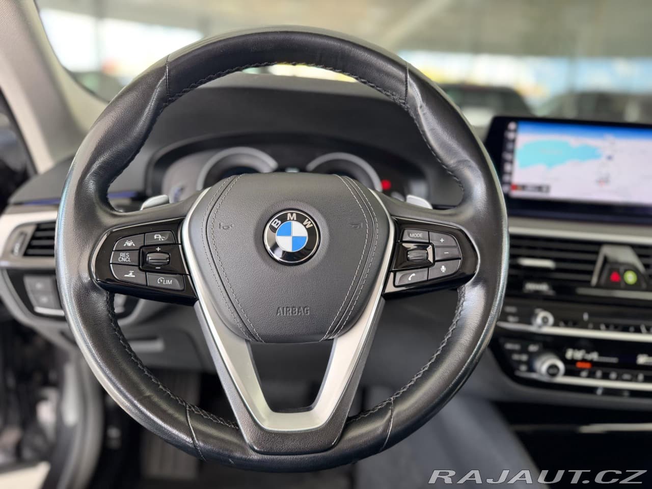 2019 BMW 5-SERIES - 10