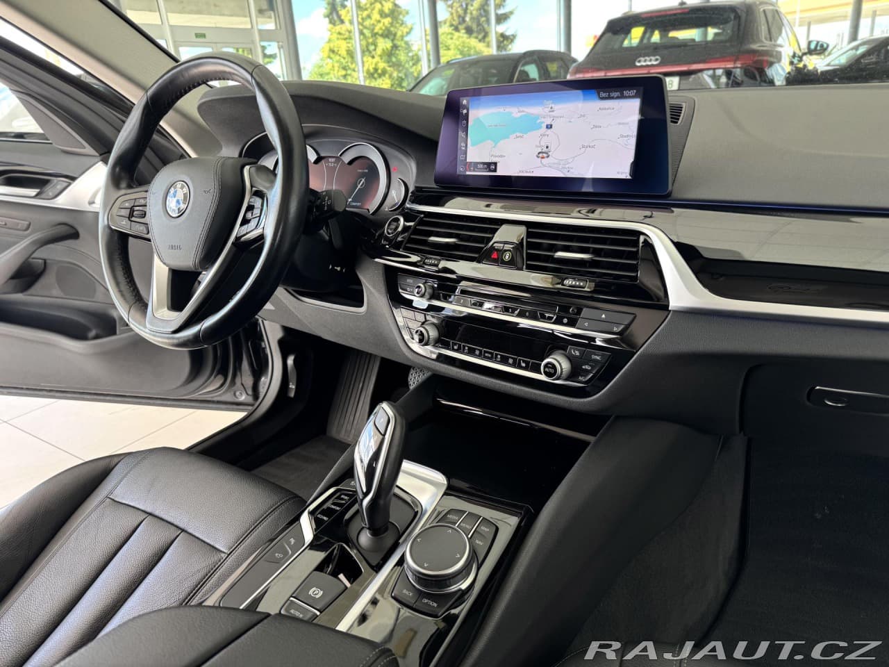 2019 BMW 5-SERIES - 14