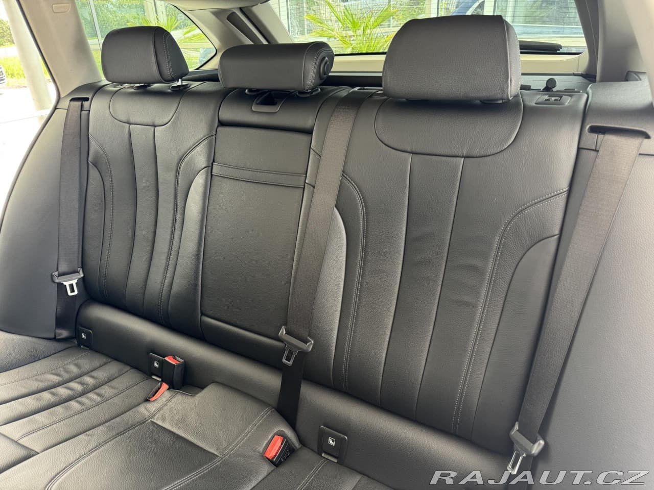 2019 BMW 5-SERIES - 16