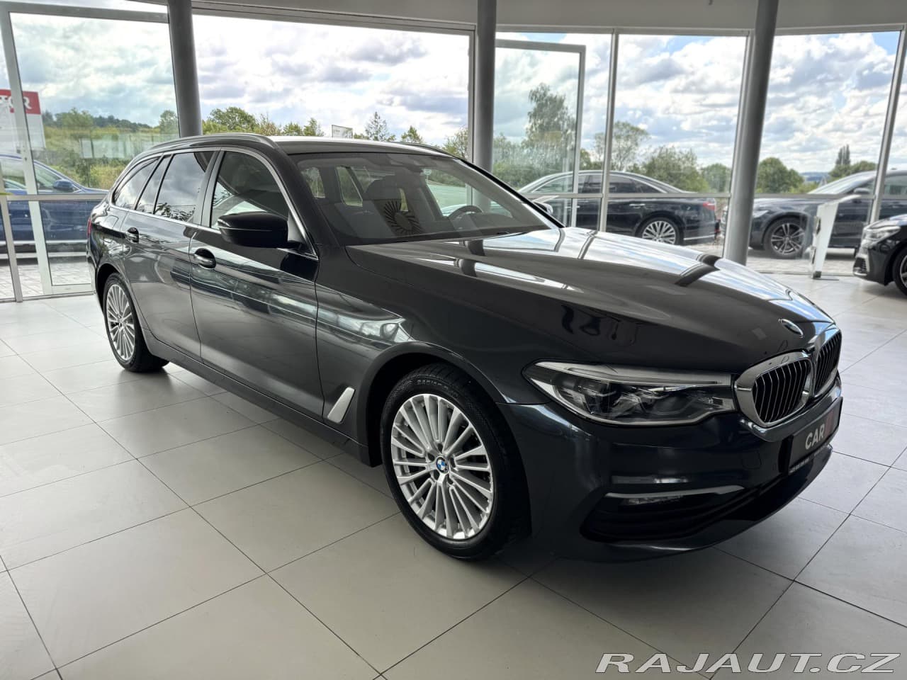 2019 BMW 5-SERIES - 4